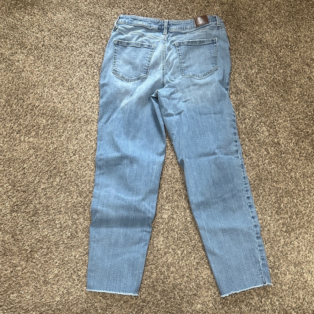 Maurices Light Blue Ankle Jeans - Picture 3 of 3